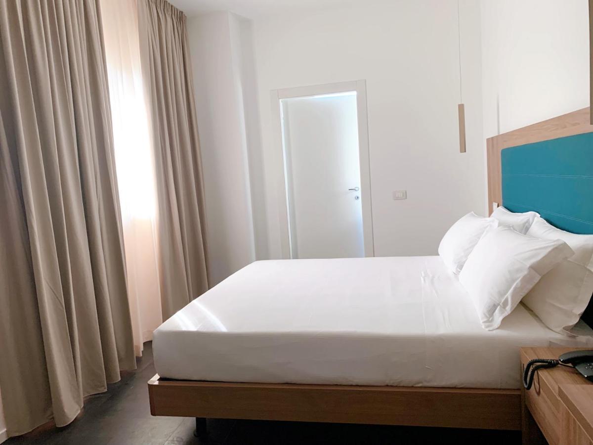 V Hotel Ανκόνα Εξωτερικό φωτογραφία