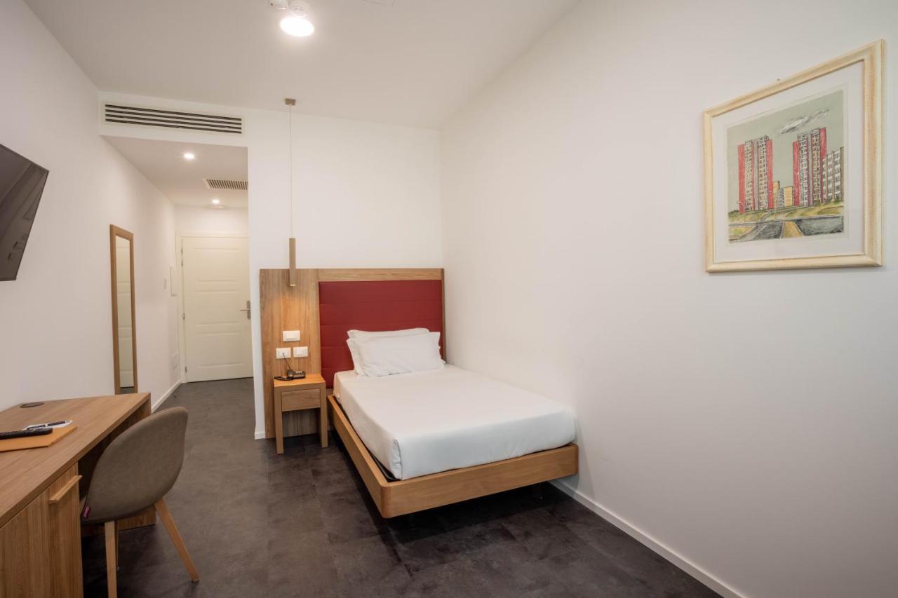V Hotel Ανκόνα Εξωτερικό φωτογραφία