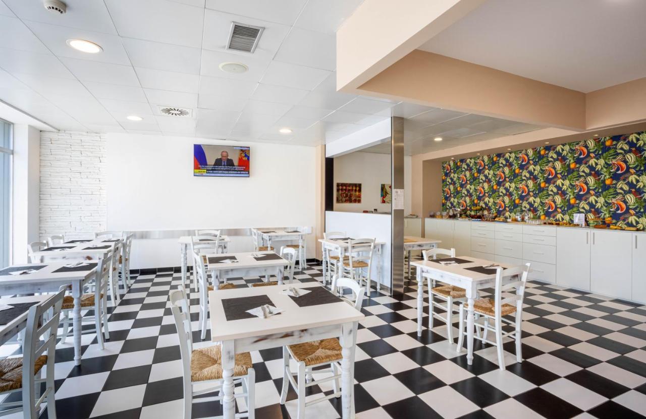 V Hotel Ανκόνα Εξωτερικό φωτογραφία