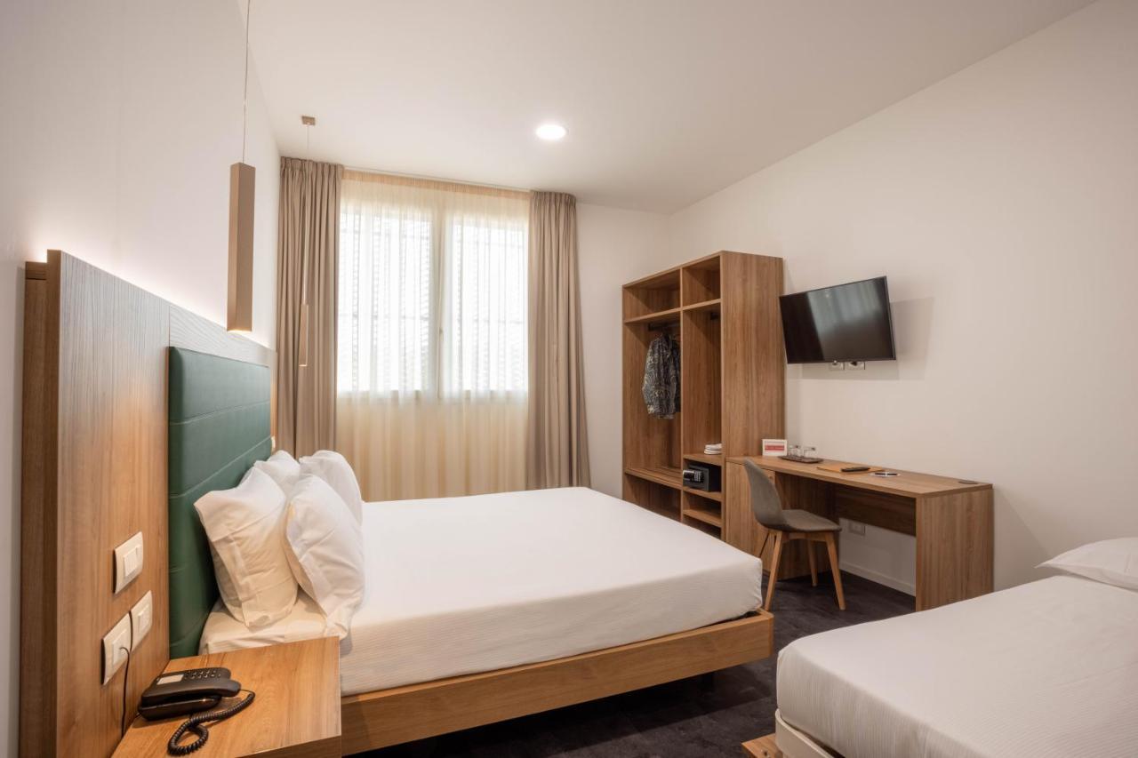 V Hotel Ανκόνα Εξωτερικό φωτογραφία