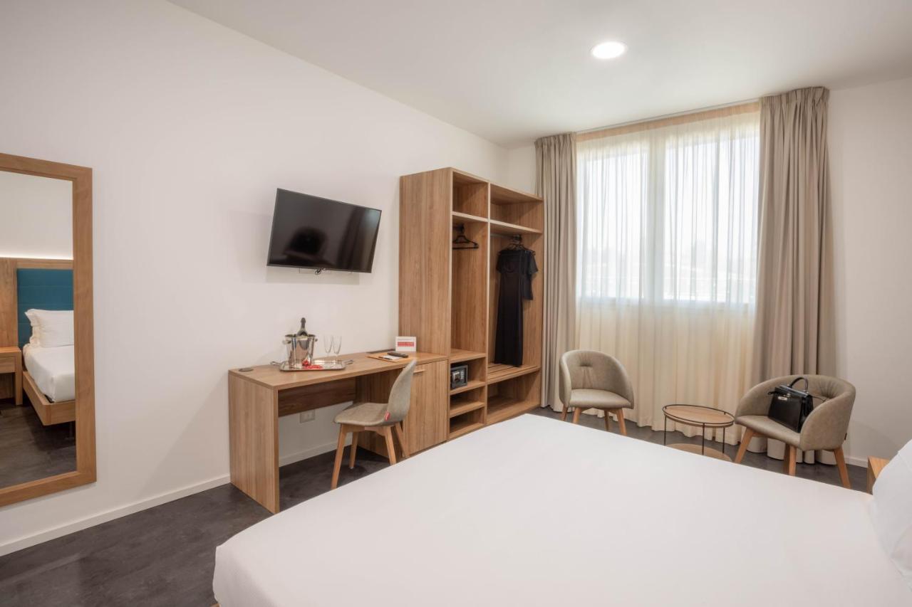 V Hotel Ανκόνα Εξωτερικό φωτογραφία