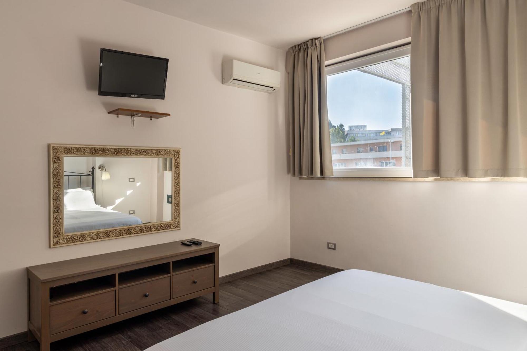 V Hotel Ανκόνα Εξωτερικό φωτογραφία