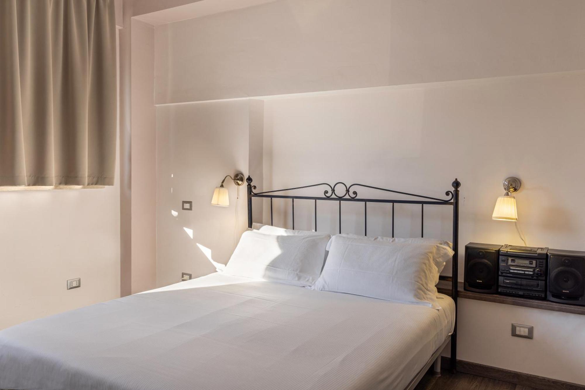V Hotel Ανκόνα Δωμάτιο φωτογραφία